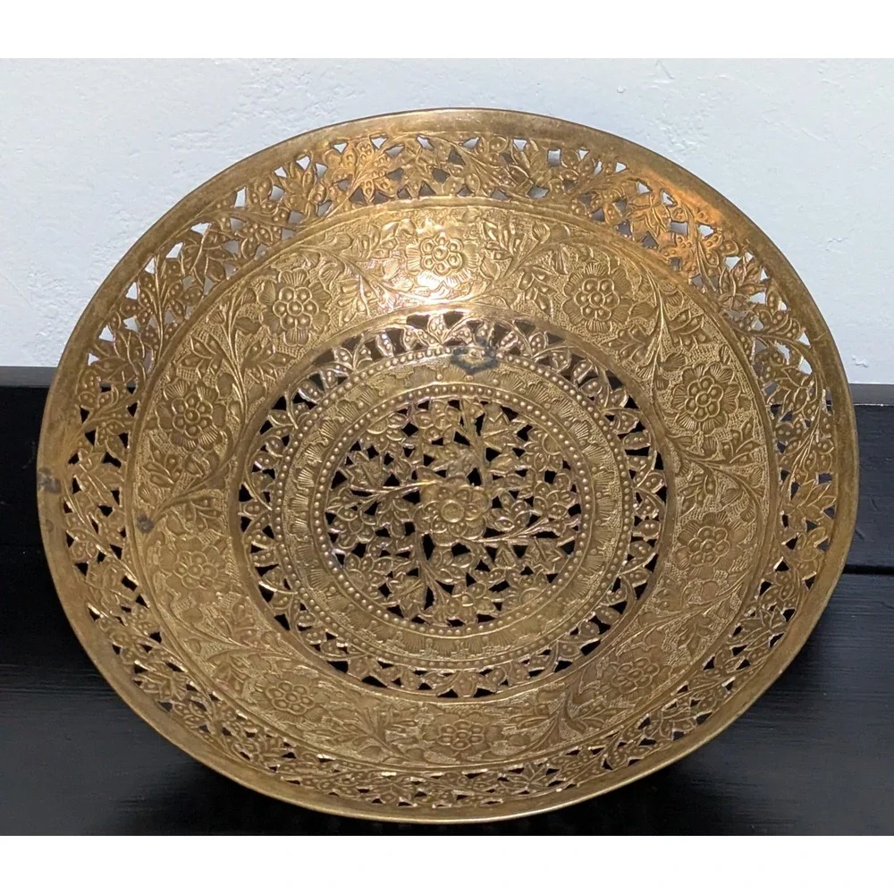 Vintage Pierced Brass Bowl With a Floral and‎ Berries Pattern 11